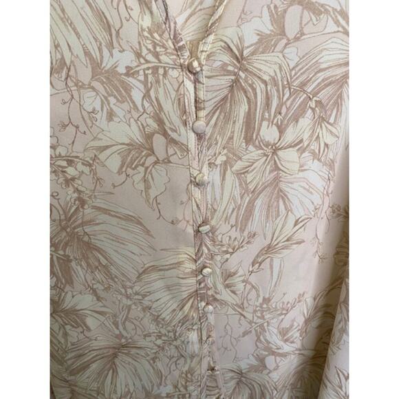 Cynthia Rowley Women' s Print Blouse Size Small Button-Up Covered Buttons - Picture 4 of 6